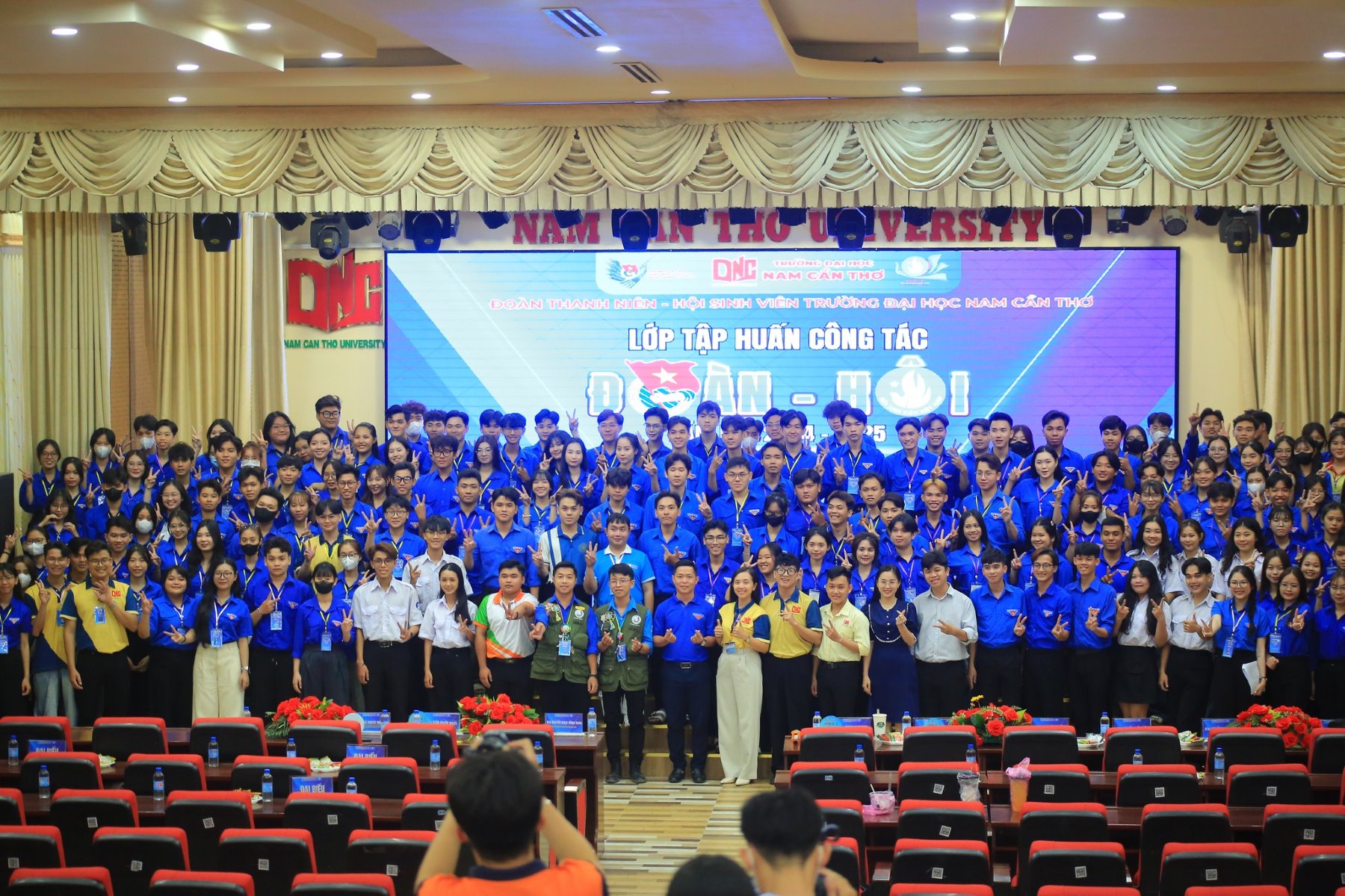 Khai giảng lớp